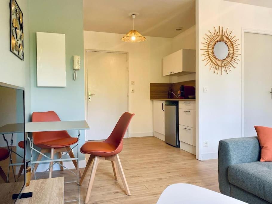 Appartement Proche Centre-Ville- Fibre Сен Ло Екстериор снимка
