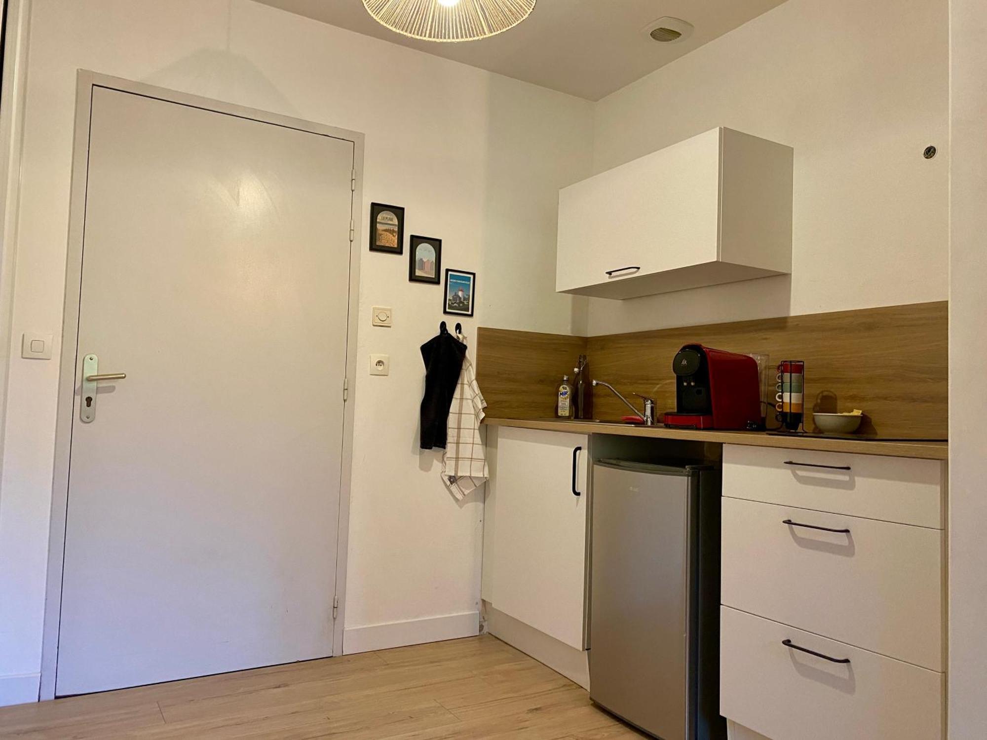 Appartement Proche Centre-Ville- Fibre Сен Ло Екстериор снимка